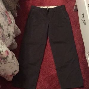 Men’s pants: khakis